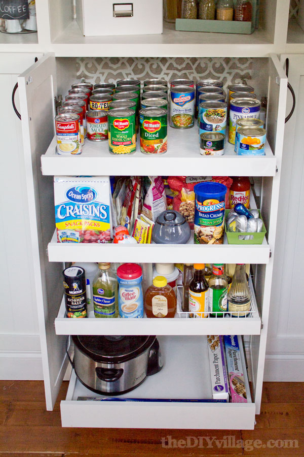 Why A Custom Kitchen Pantry Pays Off For Stay-at-Home Chefs